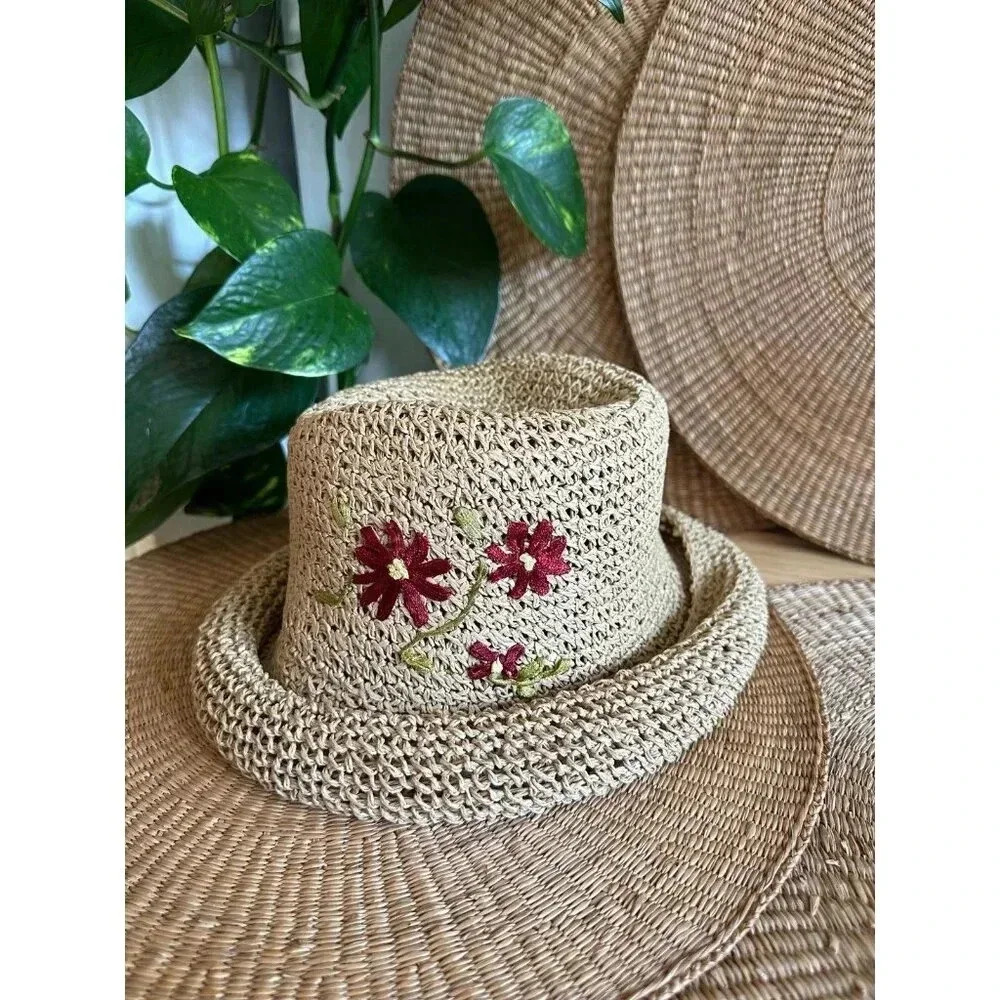 90’s Embroidered Straw Sun Hat